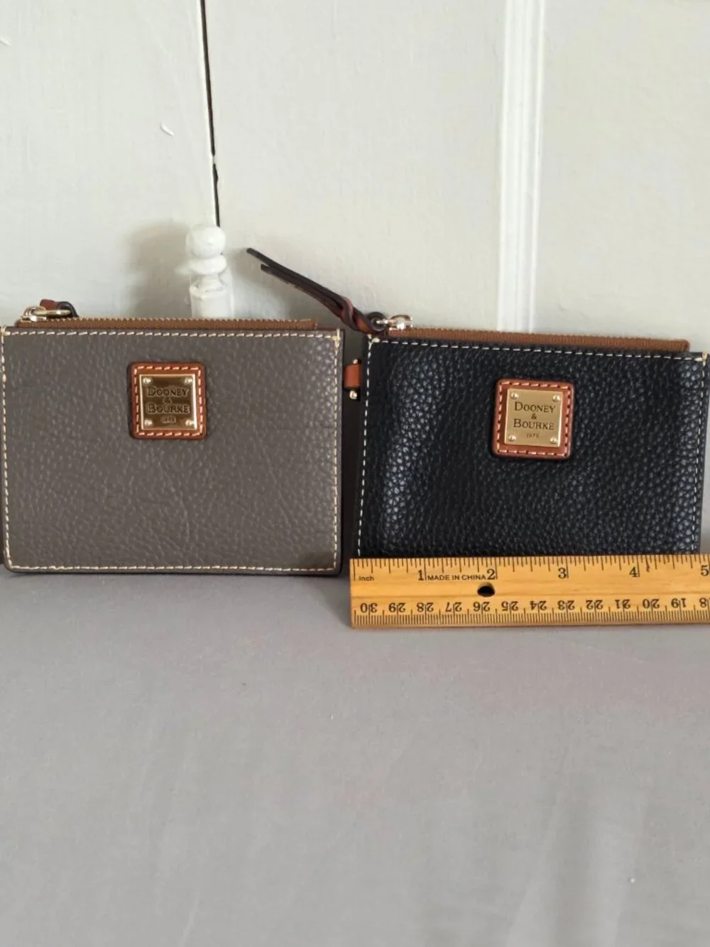 Dooney & Bourke Pebble Grain Zip Top Card Case (2) as is
